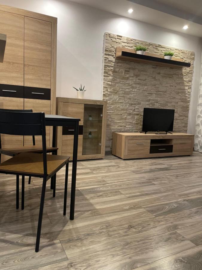 Apartament Polnoc Apartment Koszalin Bagian luar foto